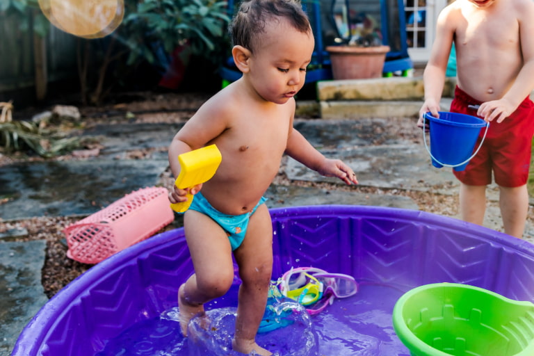 F0349  Parenting Swimming  Water Saftey